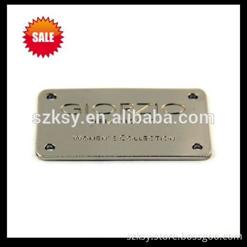 2016 new type cheap metal logo label with clothing